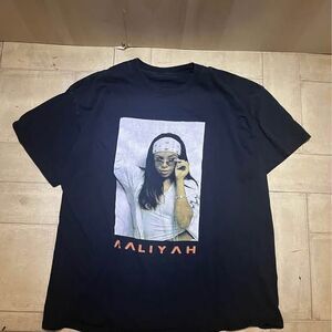 black graphic t-shirt front portrait of the singer Aaliyah size Large